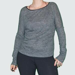 Vince. Gray Long Sleeve Small Linen Leather trim top